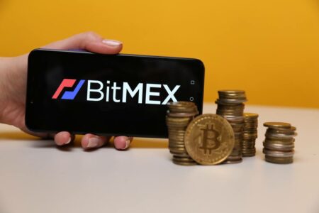 自 3/12 比特幣大崩盤後，BitMEX 比特幣持有量一直在流失