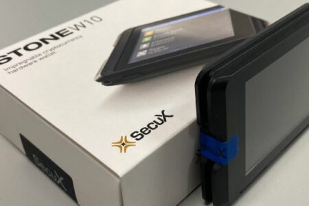 SecuX 安瀚科技發佈 STONE W20、STONE W10 加密貨幣硬體錢包全新包裝設計上市