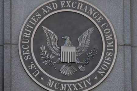 SEC 主席警告：無論是否去中心化，與證券掛鉤的產品都必須受證券法監管