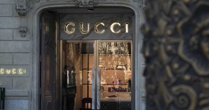 知名時尚品牌 Gucci 宣布將在特定門市開放加密貨幣支付，接受比特幣、狗狗幣等超過 10 種加密貨幣