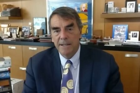 風險投資家 Tim Draper 警告美元在某個時機點可能出現擠兌，公眾將大舉投入比特幣