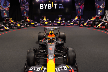 Bybit 慶祝 Max Verstappen 加冕一級方程式車手世界冠軍