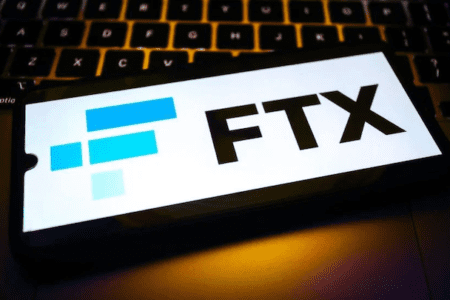 FTX 駭客落網？彭博社：美國司法部指控三人透過「SIM 卡交換攻擊」從 FTX 竊取 4 億鎂