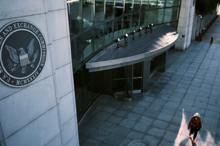 美 SEC 撤回針對 Ripple 高管的訴訟，Ripple 法務長：SEC 的一次投降而非和解