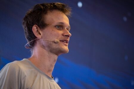 Vitalik 公開個人年薪超 400 萬台幣，90％ 淨資產為 ETH