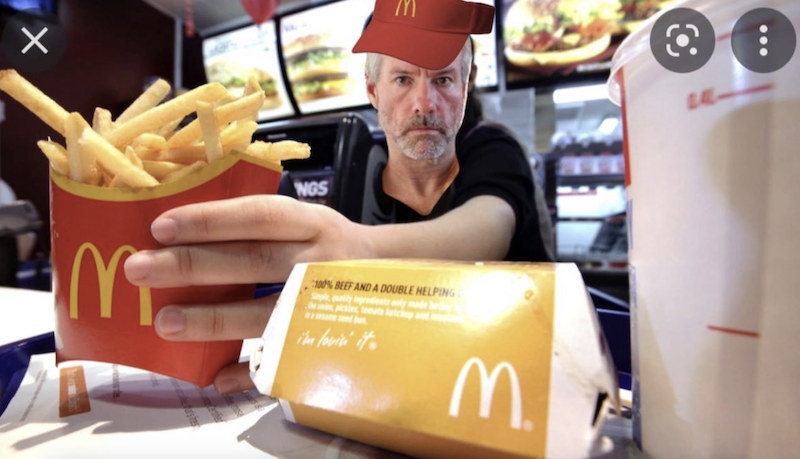 微策略暴跌前加倉 220 顆比特幣，完美錯過低價收購時機