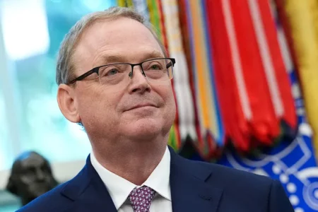 川普暗示下一任聯準會主席人選，Kevin Hassett 預測市場機率飆至 85%